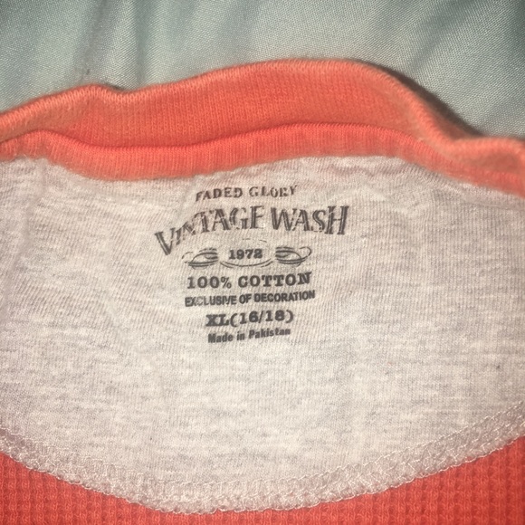 3/$20 or 5 for $25 Bundle SALE!! Snowboarding Thermal T Boys XL - Picture 3 of 4